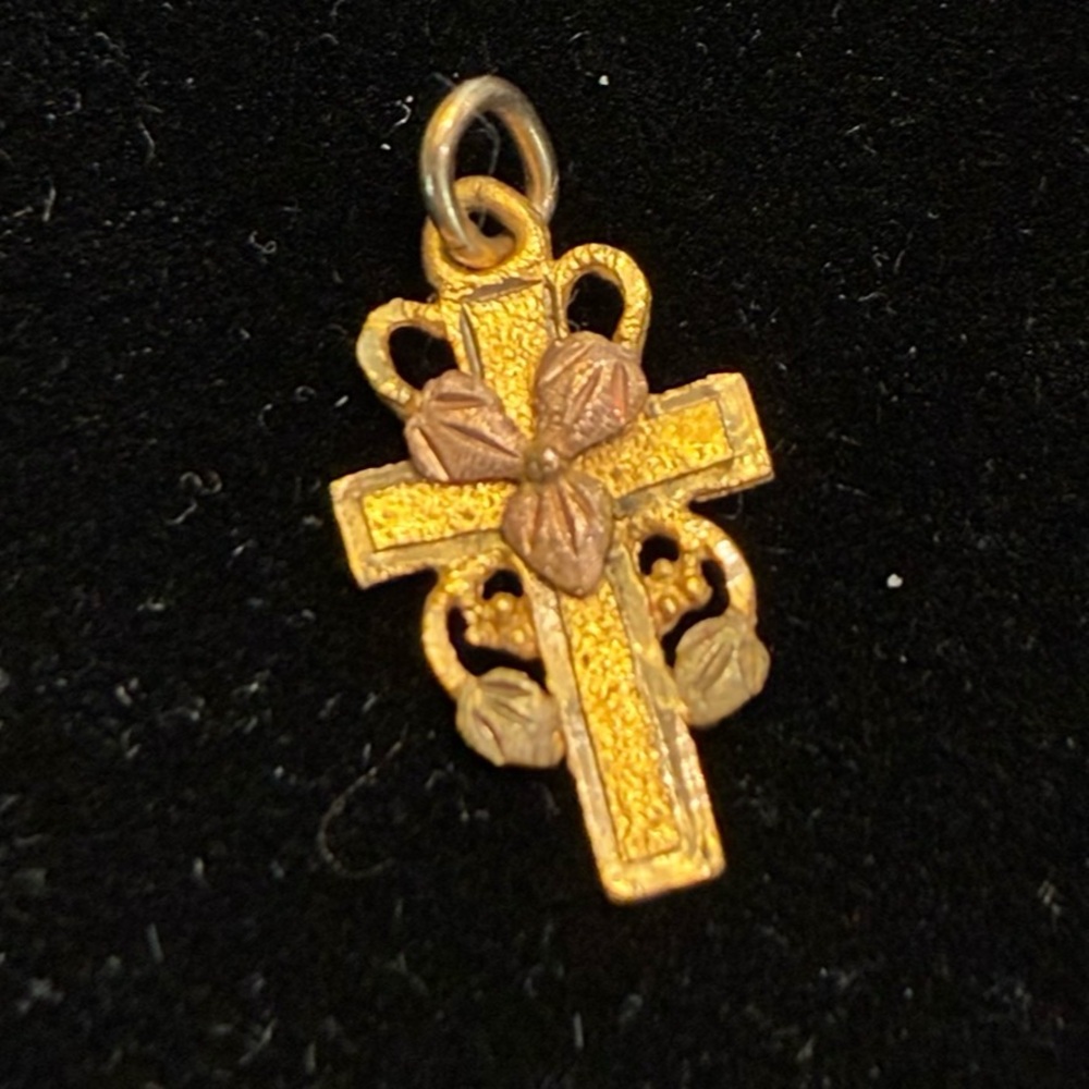 Vintage Black Hills Gold Cross Pendant Tri-Color Leaf Religious Jewelry